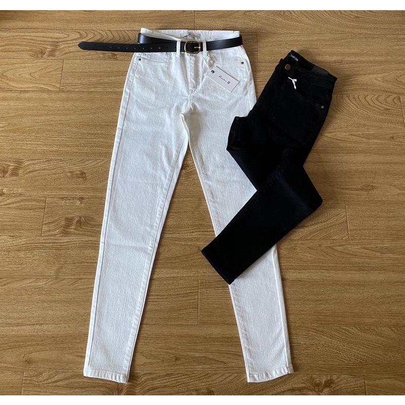 Quần skinny trắng/đen thần thánh