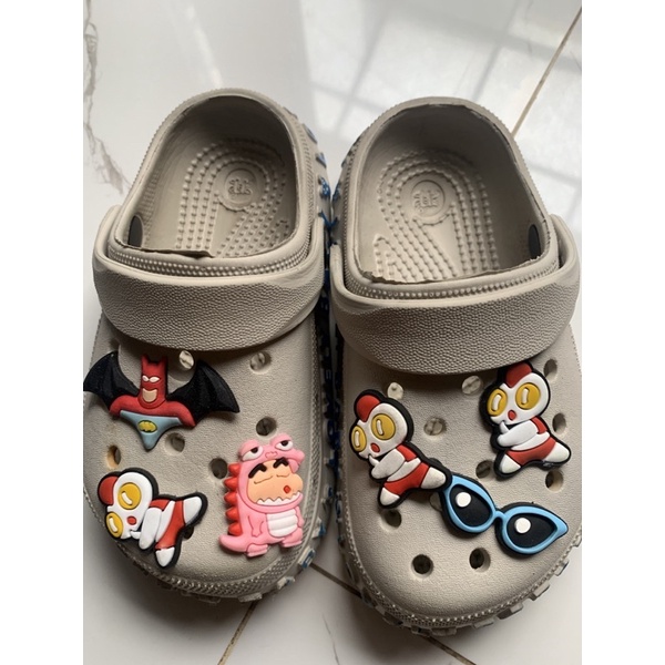 Thanh lí giày cho bé