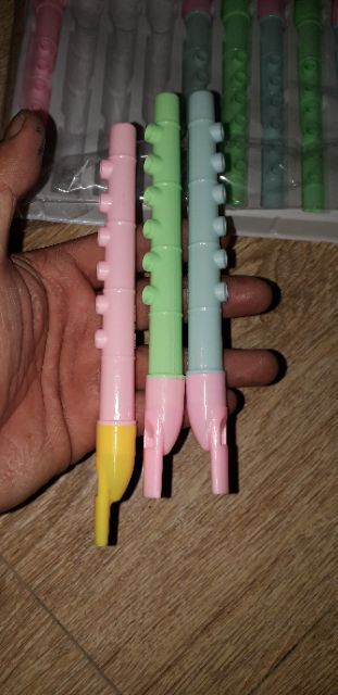 Sét 3 chiếc ống sáo bằng nhựa rất đẹp như hình