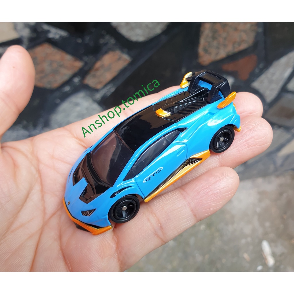 Xe mô hình tĩnh tomica Nhật Bản - Lambor màu xanh