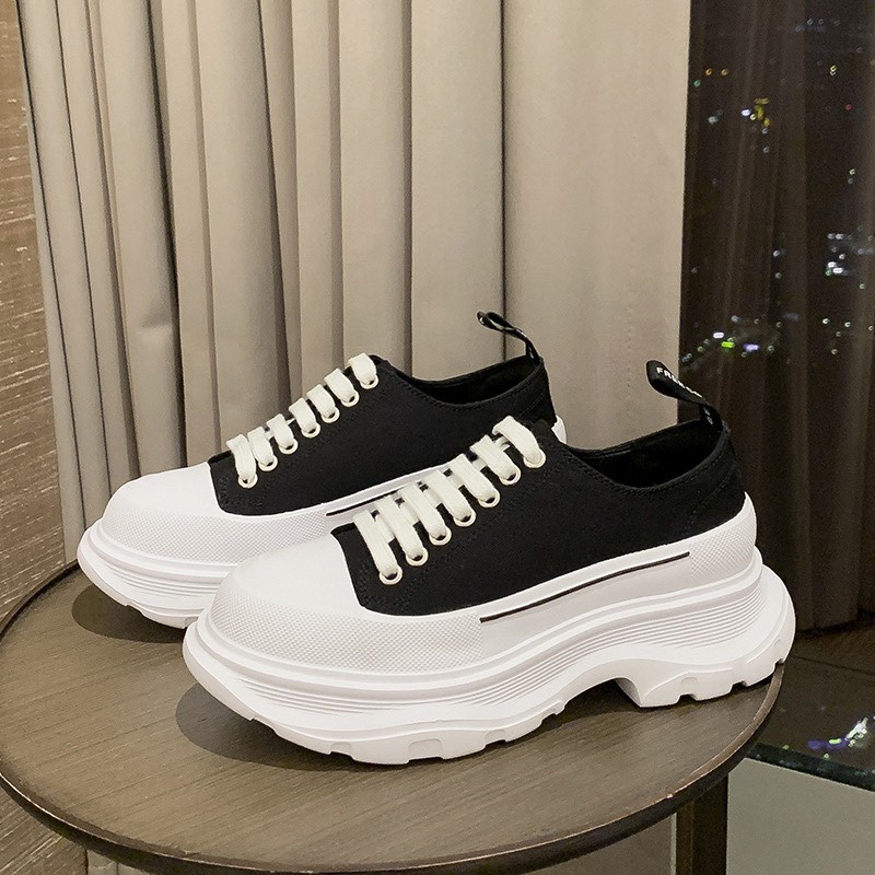 Giày MWC 0645 - Giày Thể Thao Nữ Đế Cao, Sneaker Nữ Buộc Dây Vải Siêu Hot