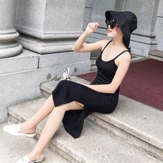Đầm gân 2 dây xẻ tà