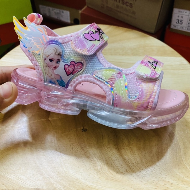 Giày có đèn cho bé gái họa tiết công chúa Elsa kiểu quai ngang