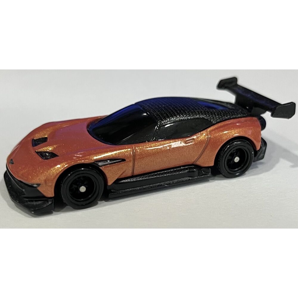 Xe mô hình 1:64 Hot Wheels Premium Car Culture 2021 - Exotic Envy - Aston Martin Vulcan GRJ77