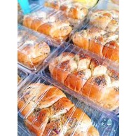 Hộp H07 đựng bánh bông lan cuộn hoặc bánh mì hoa cúc 300-350g(50 chiếc)