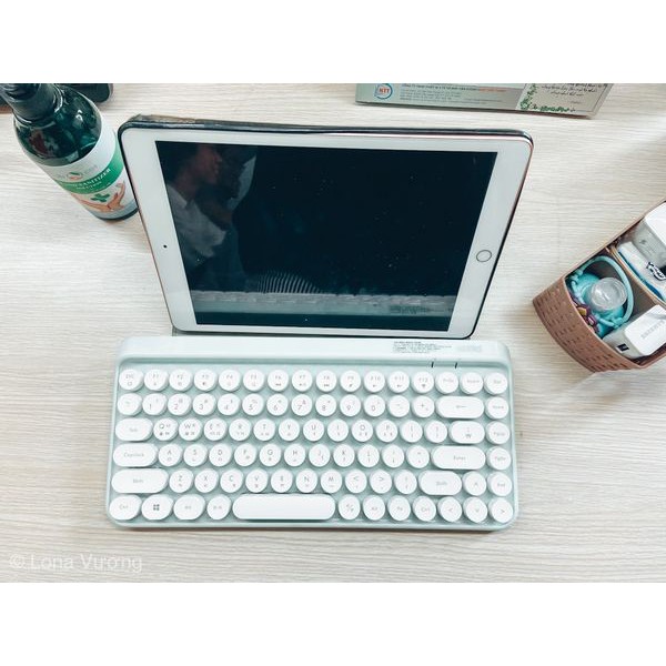 [Tặng kèm chuột] Bàn phím siêu xinh không dây bluetooth 3.0 nội địa Hàn Quốc Actto BTK-01 (tặng kèm pin) | BigBuy360 - bigbuy360.vn