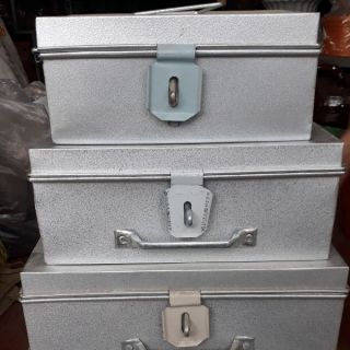 Hòm tôn đựng đồ cá nhân 28x18x12cm tặng khóa hòm