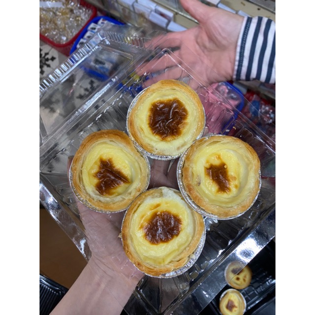 100 cái hộp vuông nắp gập nhựa trong  đựng 4 cái bánh tart trứng hoặc tart hoa quả