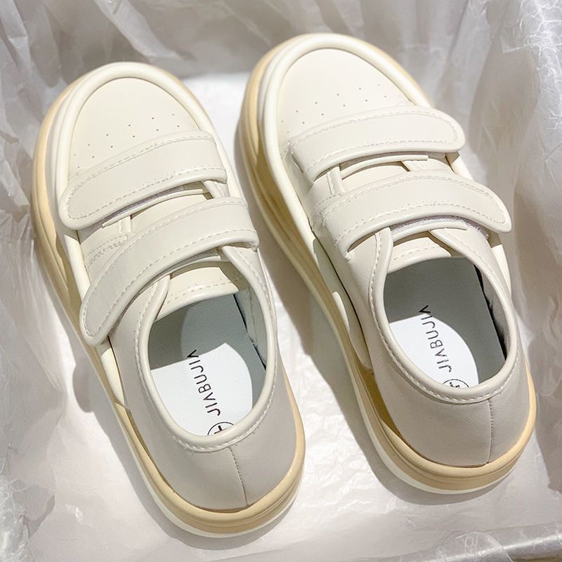 Giày Sneaker Đế Dày Phong Cách Mới Trọng Lượng Nhẹ Thoải Mái Dễ Phối Đồ Cho Nữ