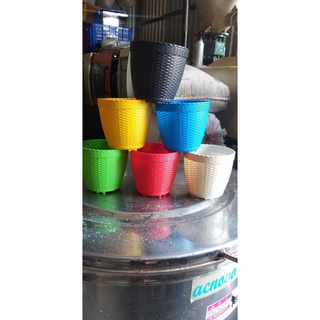 Chậu nhựa đan mây