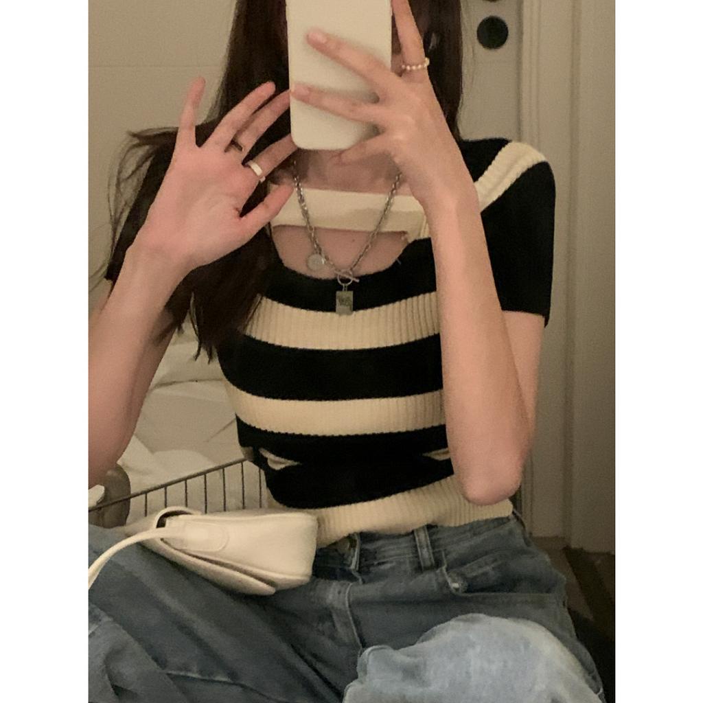 qkoole Áo Thun Dệt Kim Ngắn Tay Họa Tiết Kẻ Sọc Phong Cách Vintage