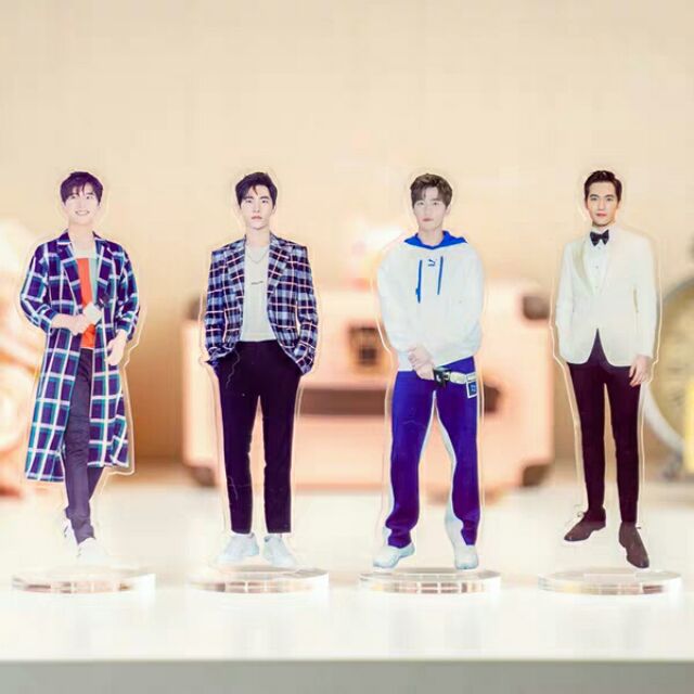 [ORDER] STANDEE DƯƠNG DƯƠNG/ YANG YANG