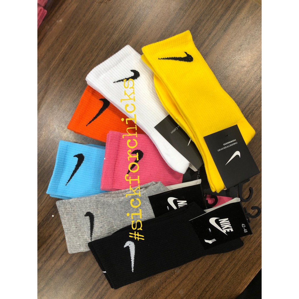 Tất , Vớ Thêu Logo Nike Nhiều Màu Cao cổ Nam Nữ Phối cùng sneaker cực đẹp