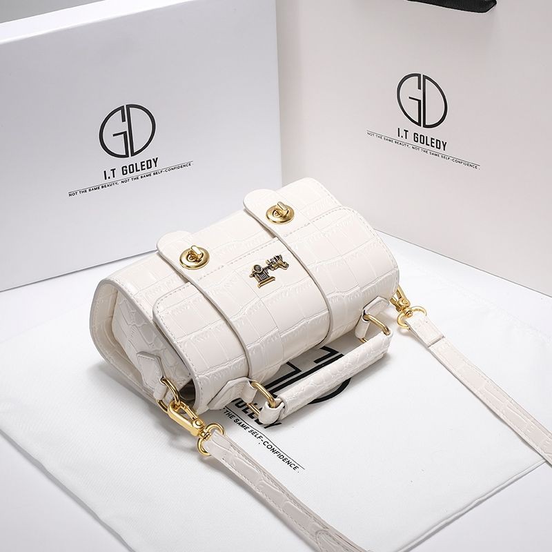 Túi Đeo Chéo  Nữ Hàng Hiệu I.T GOLEDY HONGKONG da thật hàng chính hãng