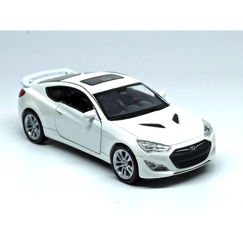 Mô hình xe Hyundai Genesis Coupe