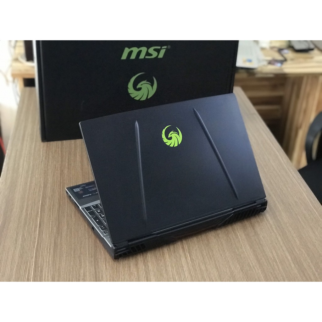 Laptop chơi game MSI Alpha 15