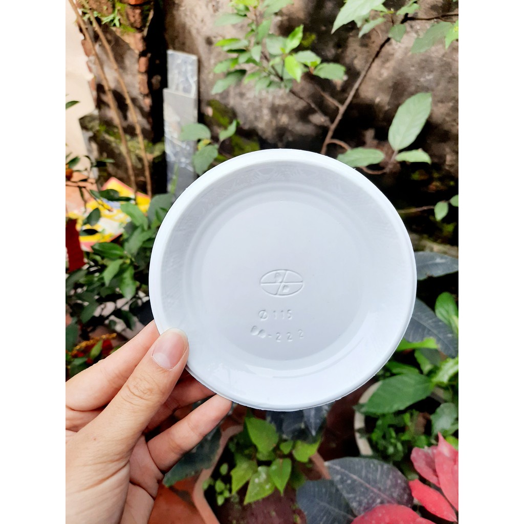 Set 50 đĩa nhựa/ 100 đĩa nhựa để đựng bánh sinh nhật khi ăn kích thước 10cm - Pepper26 Shop