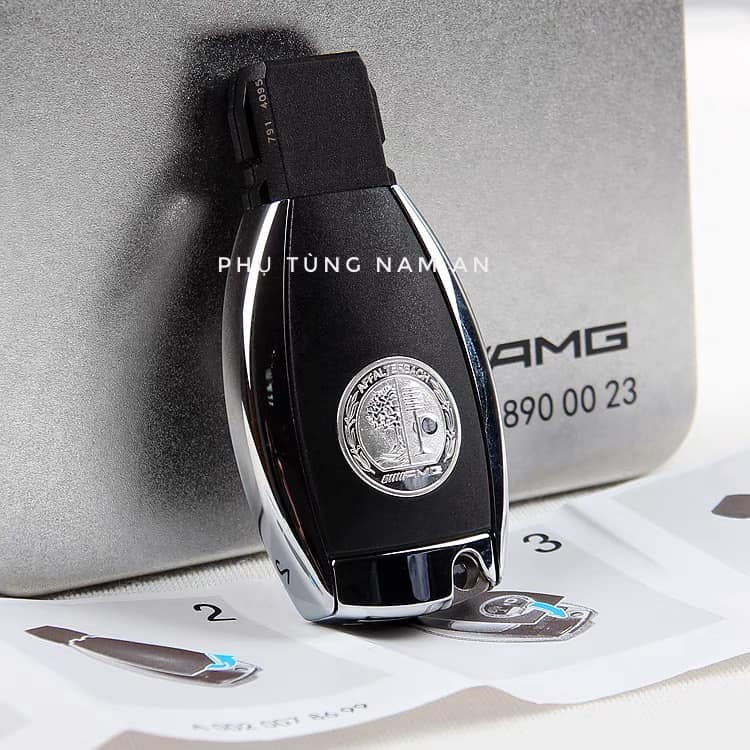 NẮP LƯNG KHOÁ MERCEDES AMG/MAYBACH/BRABUS