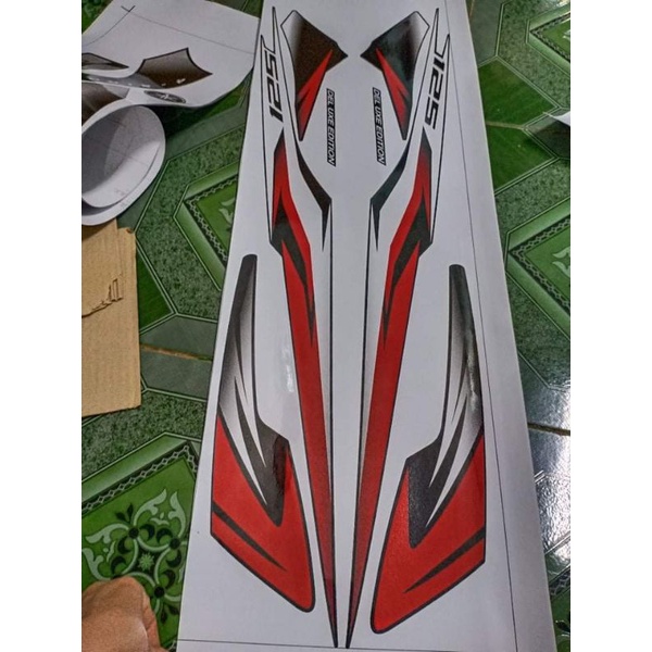 ten rời AB 2013 đỏ xe đen