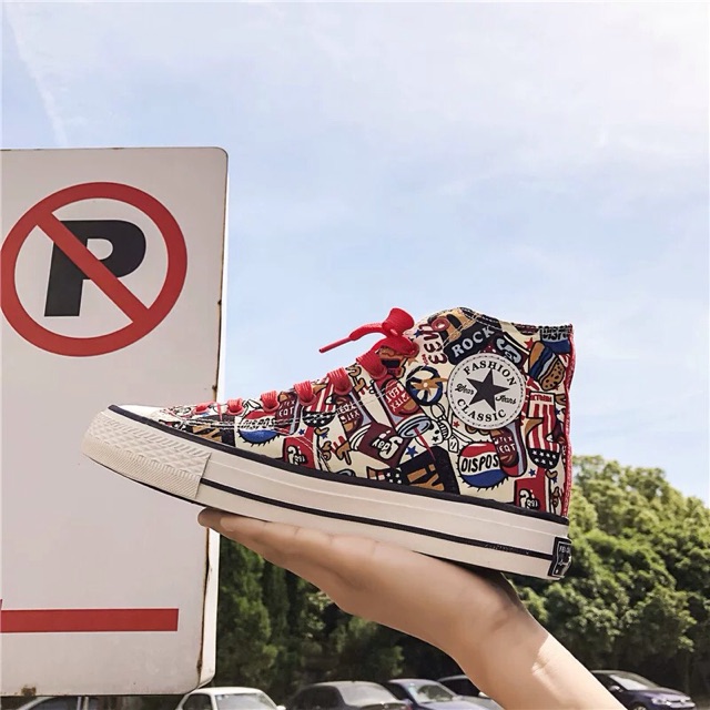 - Giày thể thao cực phong cách