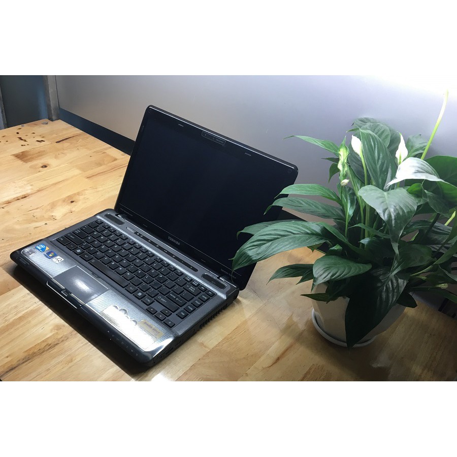 Laptop Toshiba M645 Core i5 ram 4g ổ cưng 500G Nguyên Bản