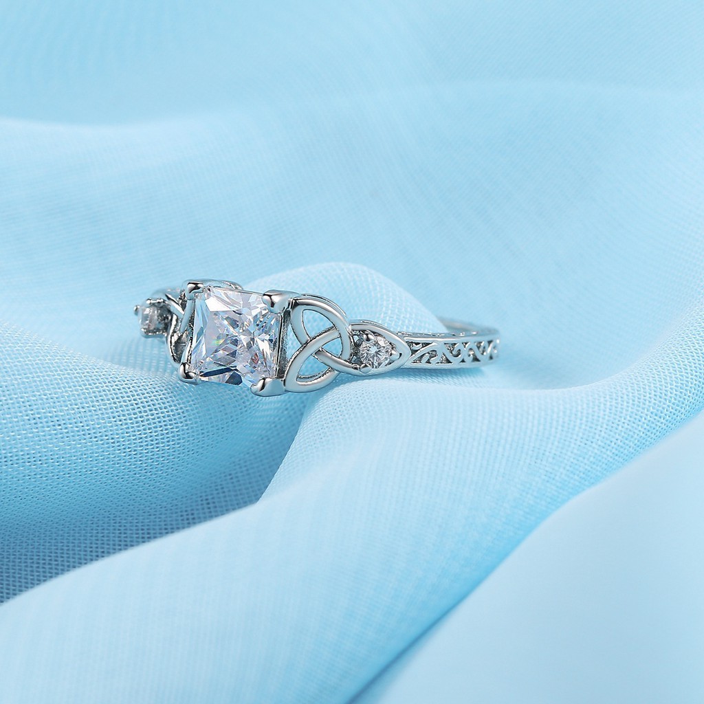 Nhẫn bạc nữ nhẫn đính hôn kim cương