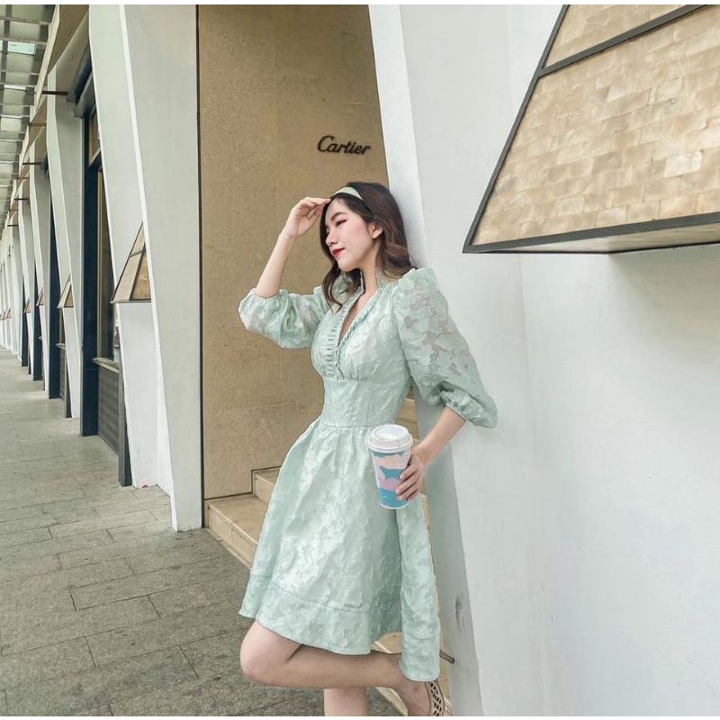 Đầm nữ ren hóa tay phồng xinh xắn Nisaa Dress