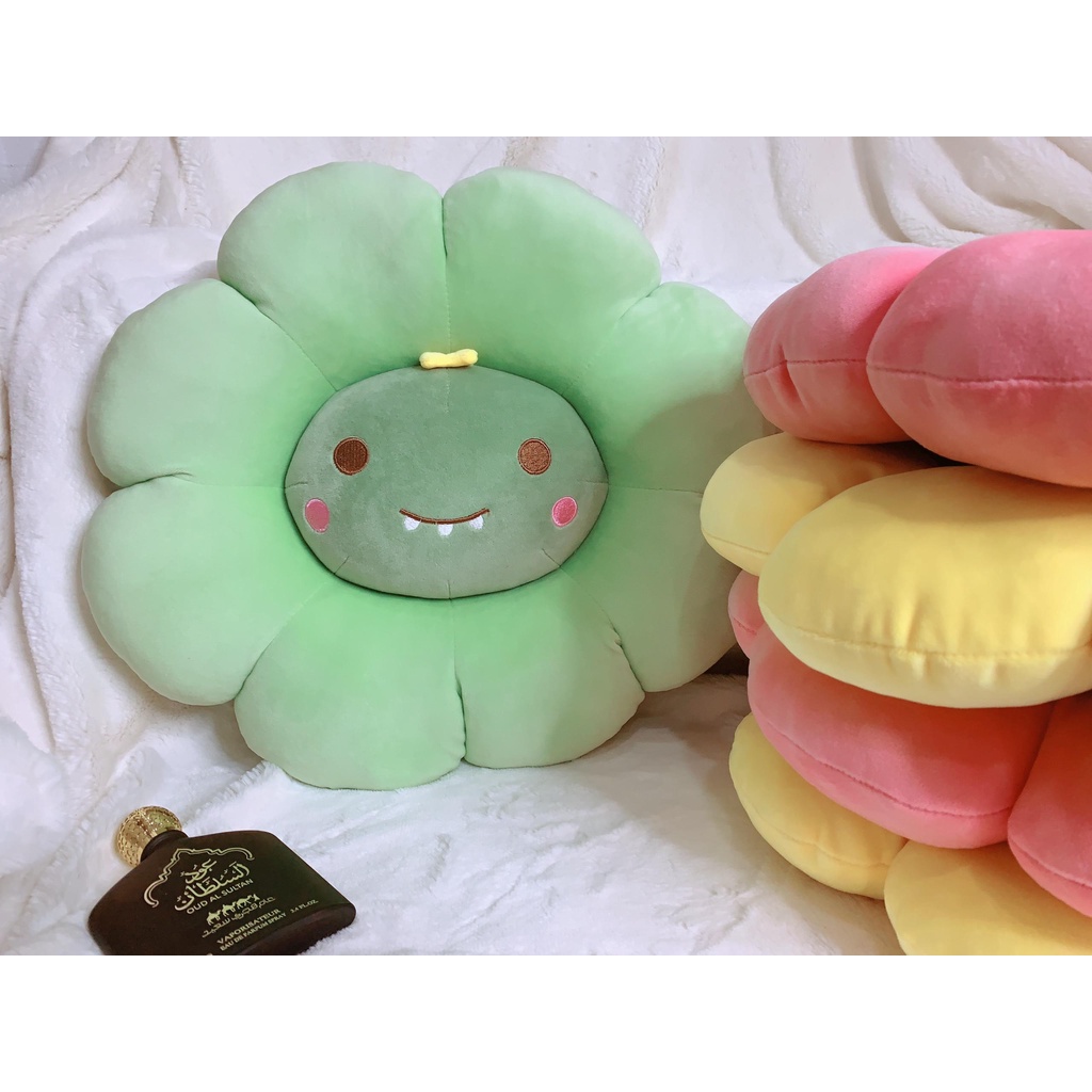 Nệm ngồi nâng chiều cao, gối tựa lưng vải miniso hình hoa