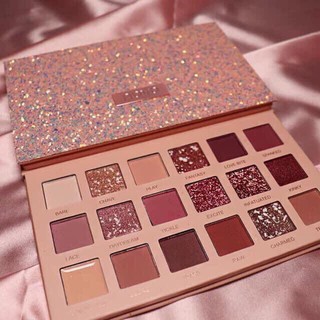 Bảng phấn mắt Novo Cinderella 18 màu