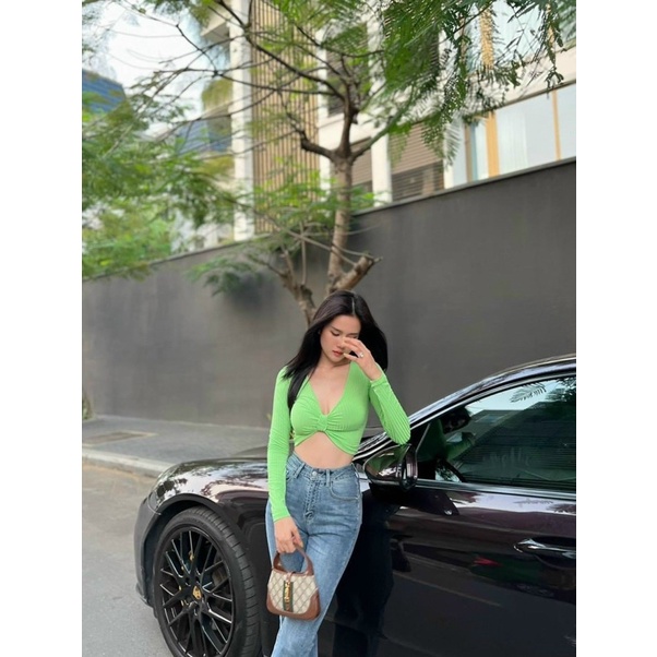 Áo croptop tay dài kiểu bo ngực