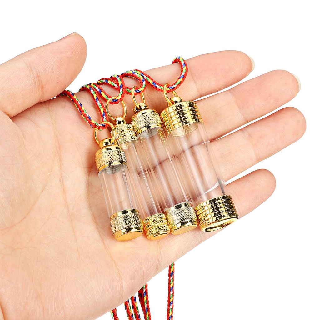 Dây chỉ ngũ sắc và mặt dây chuyền ống rỗng