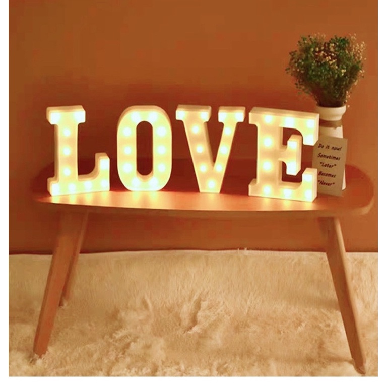 Đèn LED 26 Chữ Cái Và Chữ Số Bản To Đẹp Trang Trí Các Ngày Kỉ Niệm Ngày Lễ