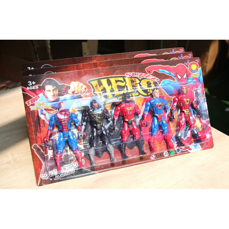 Set 5 mô hình siêu hùng cho bé