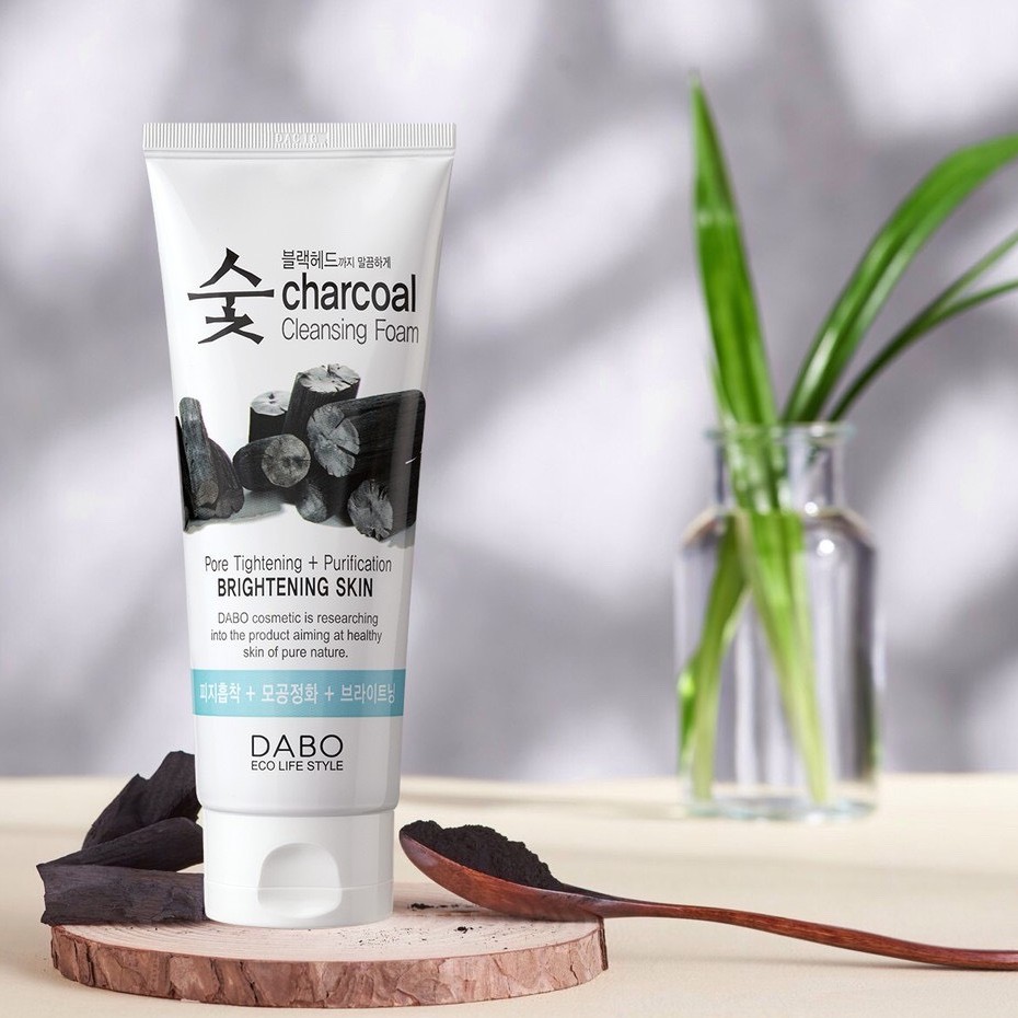 Sữa rửa mặt Dabo Than hoạt tính sạch bụi bẩn Hàn Quốc 150ml