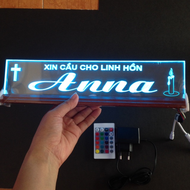 Chữ điện mica đèn LED : Xin cầu cho linh hồn ANNA