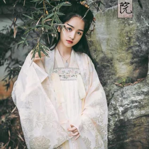 Hán phục Vinh Cơ kèm áo choàng