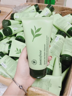 🌿Sữa rửa mặt Innisfree Green Tea Cleansing Foam🌿