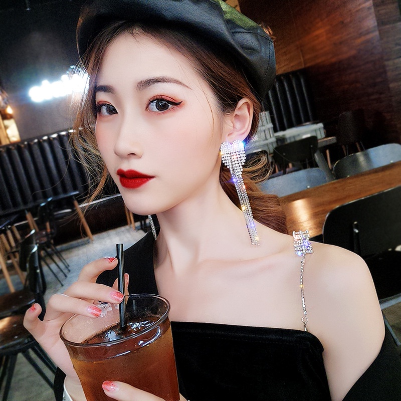 Đôi Khuyên Tai Hình Trái Tim Đính Đá Sang Trọng Cho Nữ