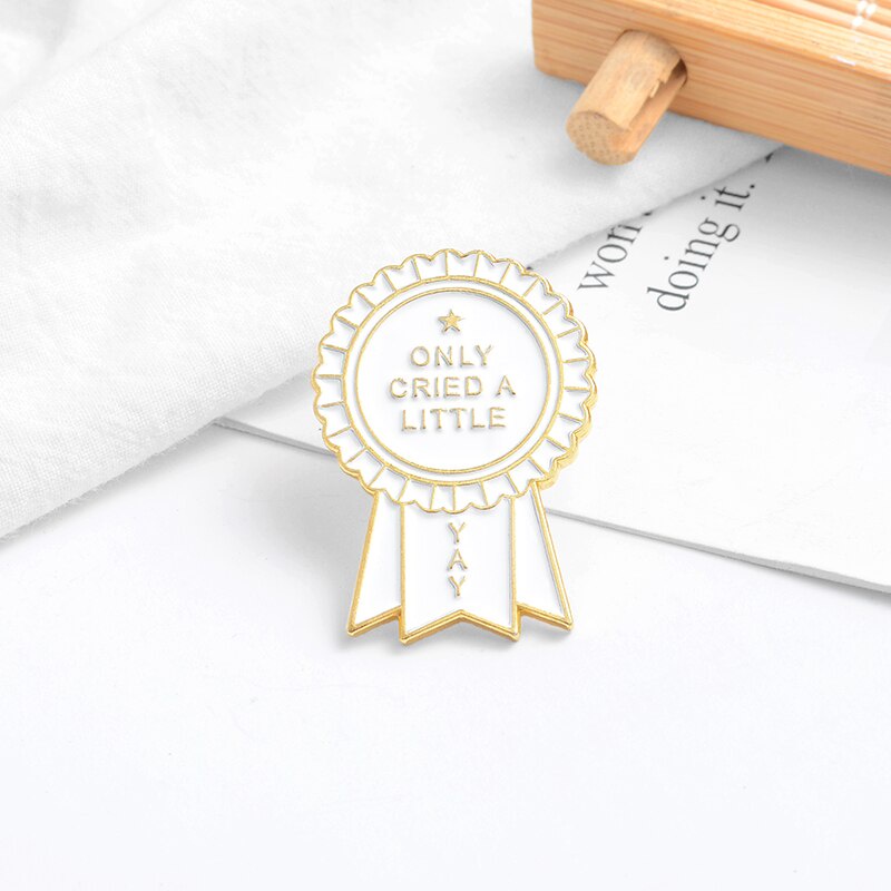 Trâm cài áo hình chữ Only Cried A Little thời trang