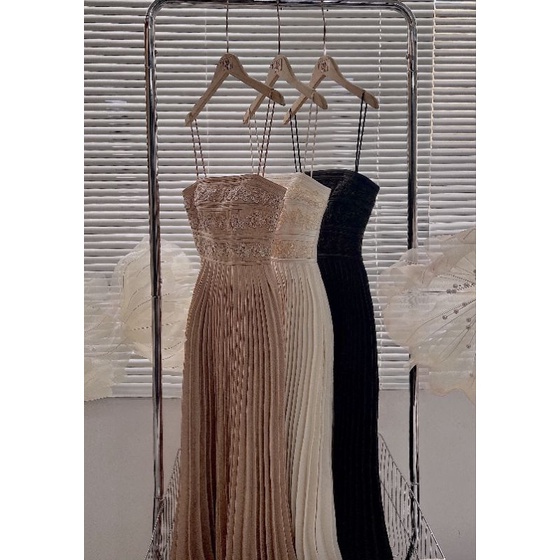 Đầm Maxi Dập Ly Phối Ren Ngực