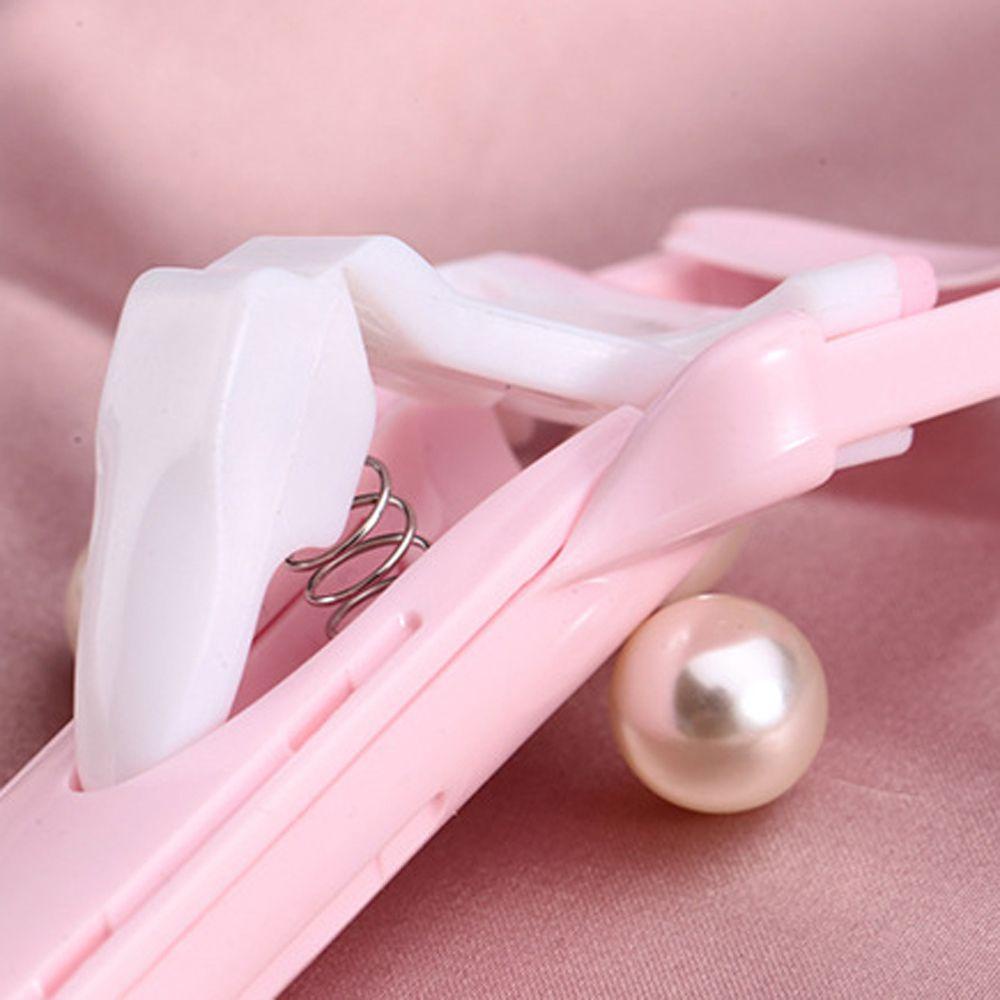 Kẹp Bấm Mi Nhỏ Gọn Tiện Dụng Cho Nữ