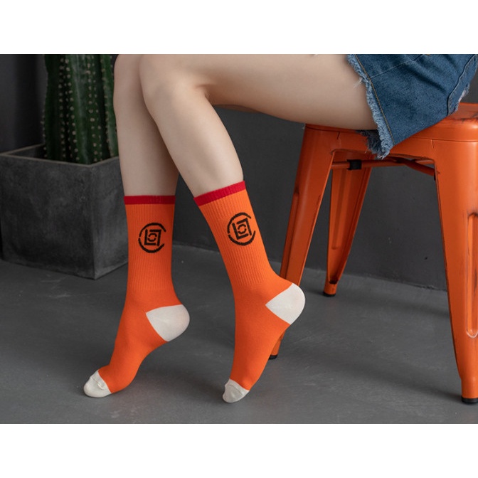 Vớ thể thao cao cổ Nam Nữ phong cách trẻ trung, năng động.