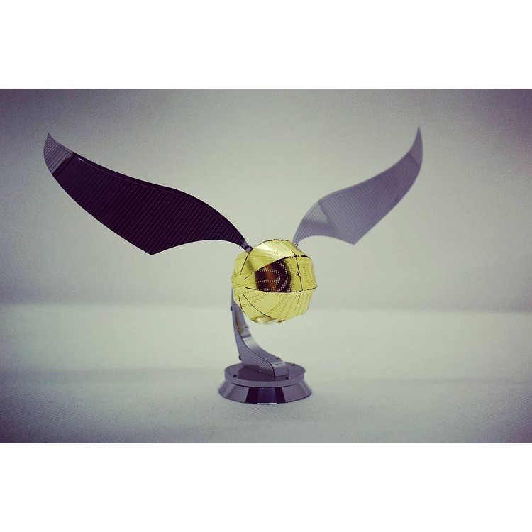 Đồ Chơi Lắp Ráp Mô Hình Thép 3D Trái Banh Mini Golden Snitch Trong Phim Harry Potter