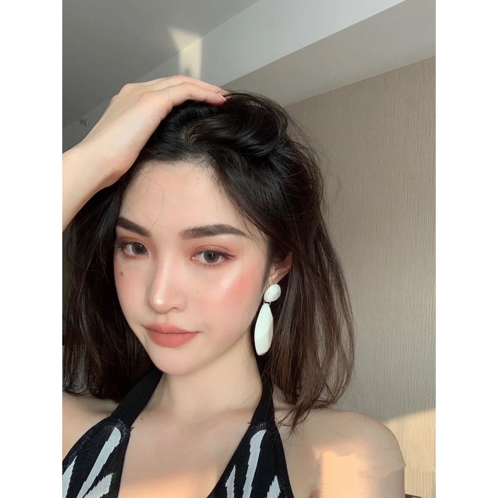 Son Kem Màu Lì Không Thấm Nước Mềm Mịn Lâu Trôi Daimanpu vỏ trắng SON012