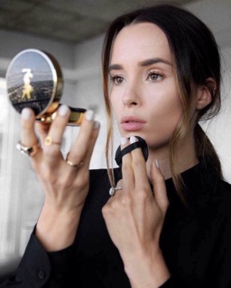 PHẤN NƯỚC CUSHION YSL TONE 10, TONE 20
