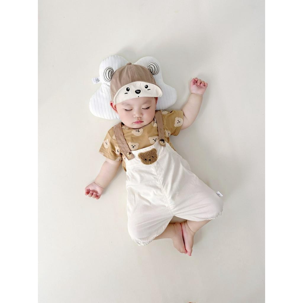 Quần áo đôi cho bé trai (6-16kg) màu nâu tây cực chất - Bộ yếm thô kèm áo thun chất cotton thêu gấu