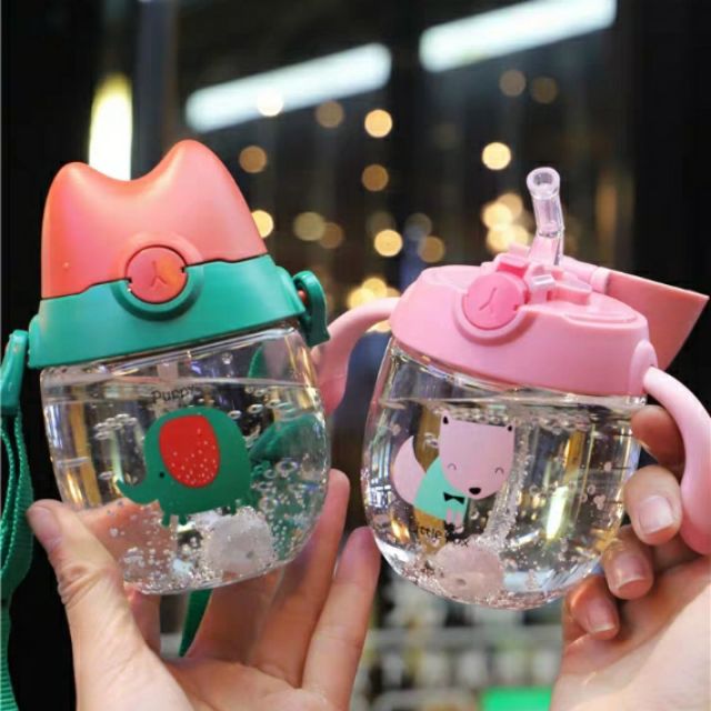 Bình uống nước chống sặc cho bé