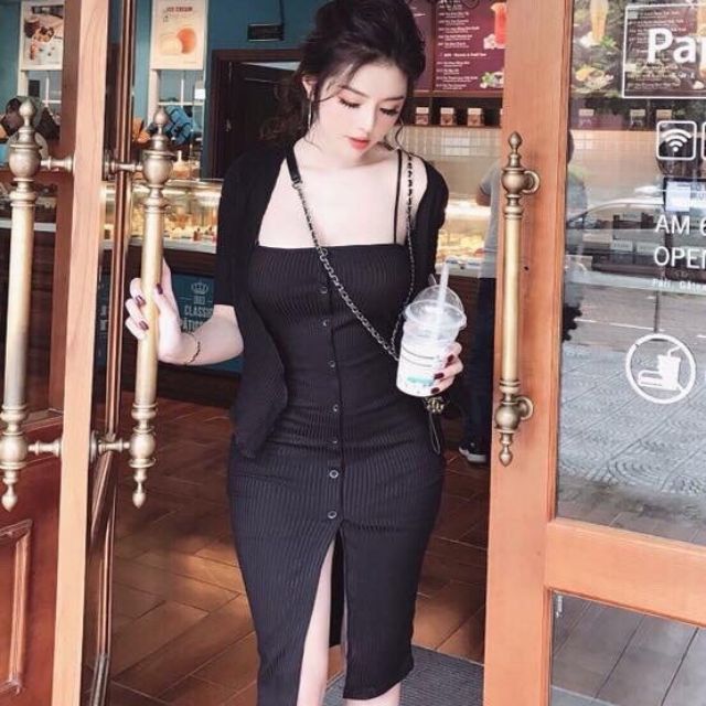 Đầm cổ vest