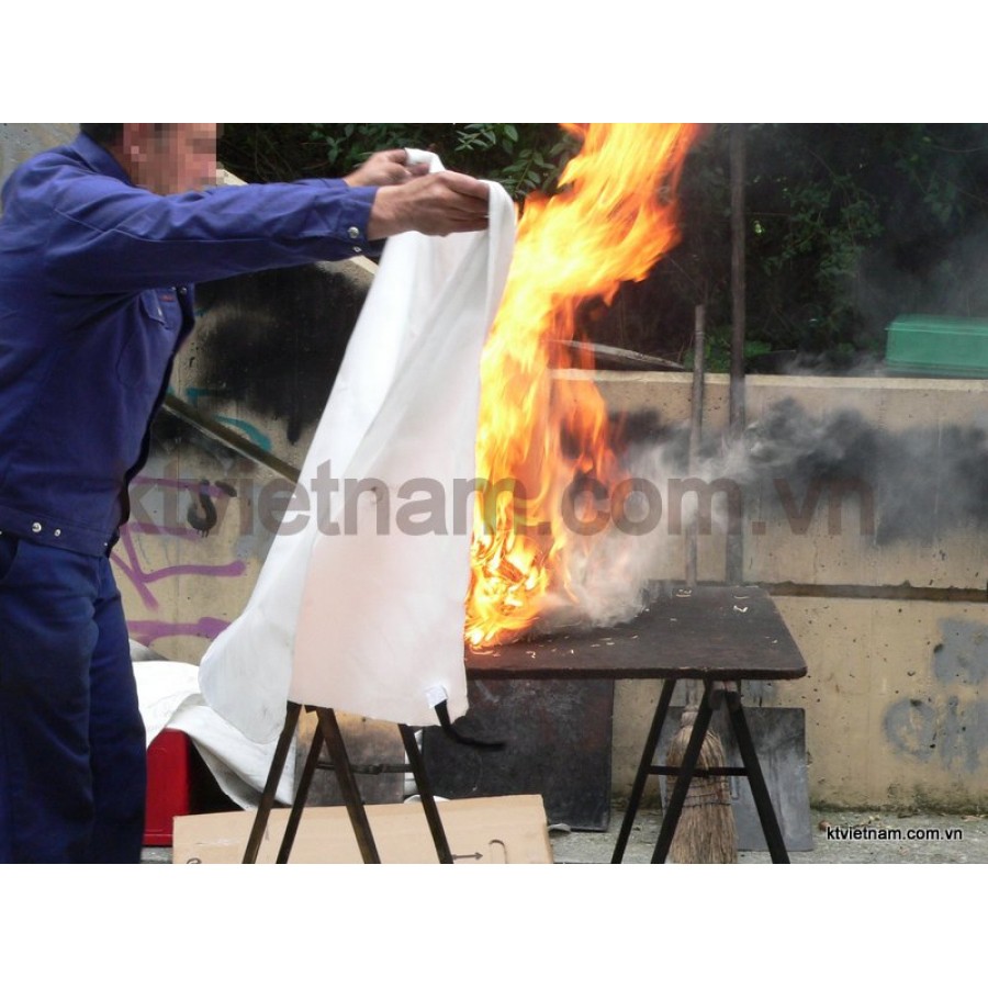 chăn dập lửa 1m8 x 1m8 , chăn chữa cháy sợi thủy tinh, chăn thoát hiểm, chăn chống khói