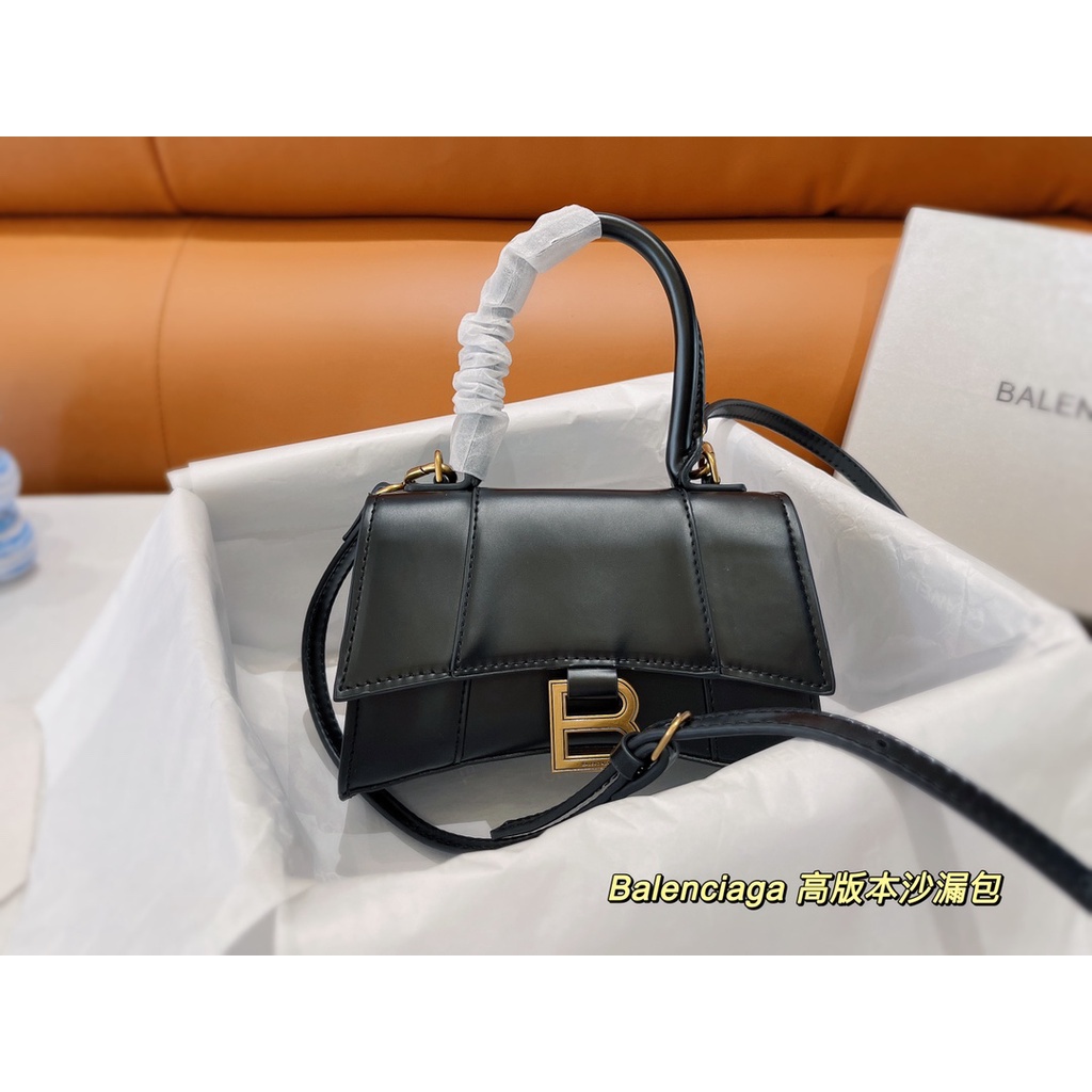 Ví Da Có Đồng Hồ Cát Kèm Dây Đeo Sợi Xích Cho Nữ